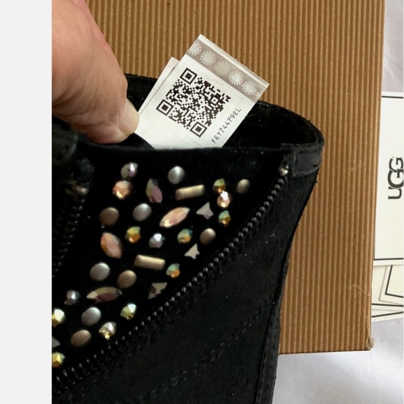 UGG Australia Blaney Crystal High Top Sneakers Black New in Box - Picture 13 of 15